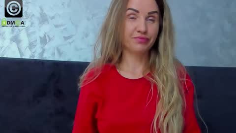 Ella online show from September 16, 8:10 pm