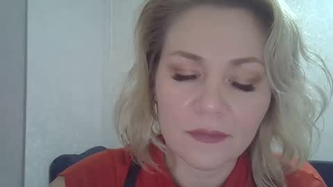 Snapshot of 3susie chatting on November 14, 10:03 am 3susie online show from November 14, 10:03 am