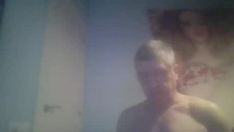 Snapshot of 41bigdick41 chatting on November 17, 5:35 am 41bigdick41 online show from November 17, 5:35 am