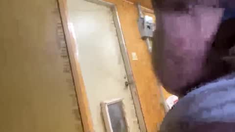 Snapshot of 420danny chatting on February 9, 7:16 am 420danny online show from February 9, 7:16 am