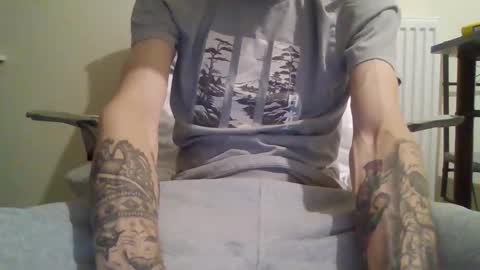 420feetloverr420 online show from October 24, 10:06 pm