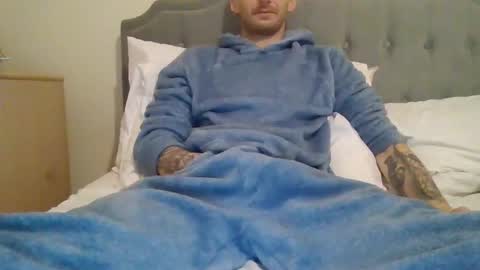 420feetloverr420 online show from March 22, 7:12 am