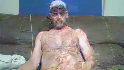 4nuf online show from November 18, 8:08 am