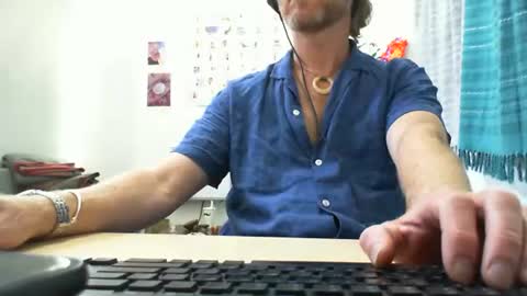 555tony555 online show from January 16, 9:40 pm