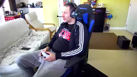 Larese Carlo online show from February 15, 8:57 am