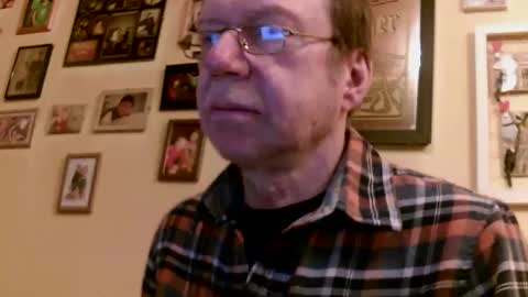 Snapshot of 64shorty chatting on March 5, 10:11 am 64shorty online show from March 5, 10:11 am