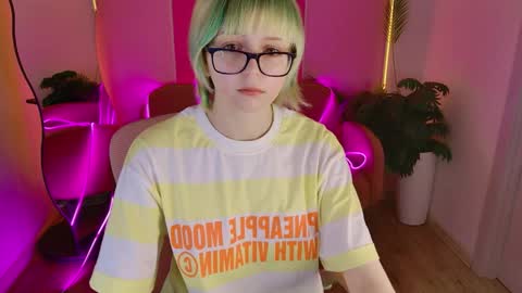 Snapshot of 666_marshmallow chatting on June 10, 8:35 am Marsi online show from June 10, 8:35 am