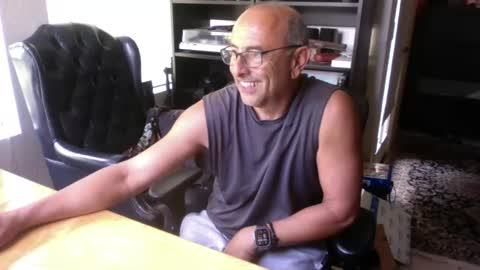 Snapshot of 66sexytime99 chatting on October 31, 5:58 pm daddy vegas for single women and couples here online show from October 31, 5:58 pm