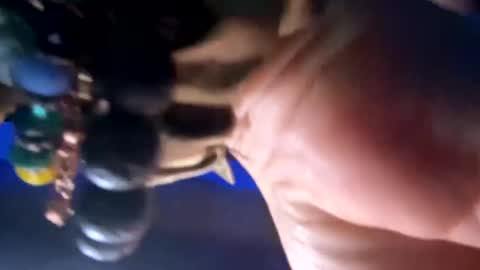 Snapshot of 69_mikehawks chatting on October 23, 10:25 am 69_mikehawks online show from October 23, 10:25 am