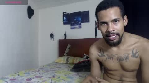 69blackwhite online show from June 26, 8:13 pm
