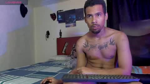 69blackwhite online show from July 12, 5:59 pm