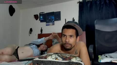 69blackwhite online show from July 28, 7:39 pm