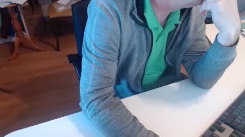 69pifpaf online show from December 5, 8:33 am