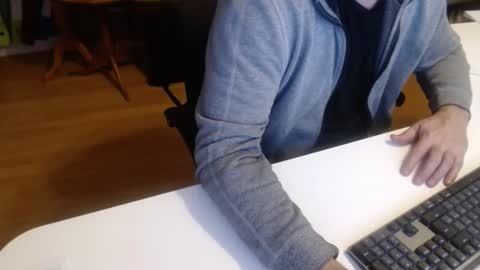 69pifpaf online show from December 18, 10:02 pm