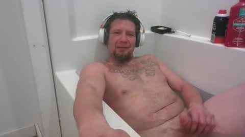 Snapshot of 69pusslicker chatting on November 14, 10:03 am Hot Rod online show from November 14, 10:03 am