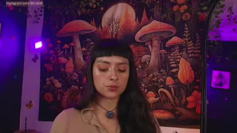 B R I E L A  online show from April 16, 6:36 am