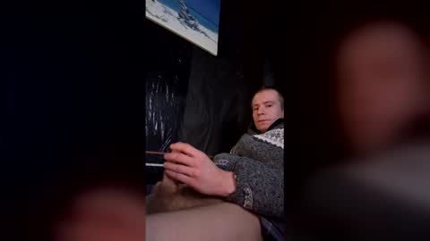 Snapshot of 77439_1991 chatting on February 15, 3:36 am 77439_1991 online show from February 15, 3:36 am