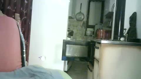 Snapshot of 77lilu chatting on November 10, 10:09 pm Lilu online show from November 10, 10:09 pm