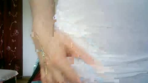 Snapshot of 77lilu chatting on June 16, 9:34 am Lilu online show from June 16, 9:34 am