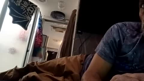 Snapshot of 7937funstuff chatting on December 15, 10:25 pm I want to watch you watching me online show from December 15, 10:25 pm