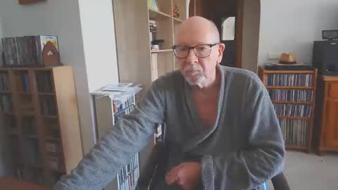 Snapshot of 7thsojourn chatting on November 4, 10:03 am Papi online show from November 4, 10:03 am