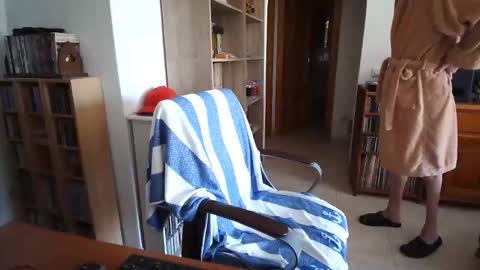  Papi  online show from February 12, 9:59 am