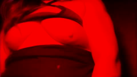 Snapshot of 7xofbadponylove chatting on November 22, 2:32 am 7xofbadponylove online show from November 22, 2:32 am