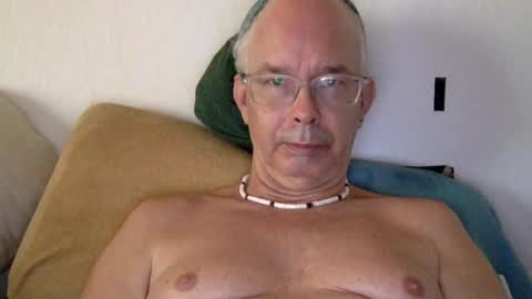 Snapshot of 808dred chatting on July 11, 4:15 am 808dred online show from July 11, 4:15 am