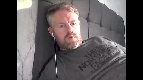 Snapshot of 81jonnyx chatting on December 4, 10:13 am 81jonnyx online show from December 4, 10:13 am