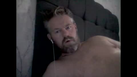 Snapshot of 81jonnyx chatting on December 5, 9:50 am 81jonnyx online show from December 5, 9:50 am