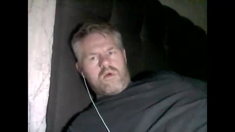 Snapshot of 81jonnyx chatting on December 7, 11:23 pm 81jonnyx online show from December 7, 11:23 pm