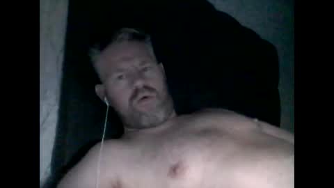 Snapshot of 81jonnyx chatting on December 12, 9:30 am 81jonnyx online show from December 12, 9:30 am