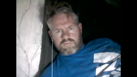 Snapshot of 81jonnyx chatting on January 8, 5:05 pm 81jonnyx online show from January 8, 5:05 pm