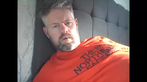 Snapshot of 81jonnyx chatting on February 14, 10:17 am 81jonnyx online show from February 14, 10:17 am
