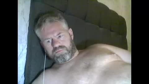 Snapshot of 81jonnyx chatting on September 11, 9:48 pm 81jonnyx online show from September 11, 9:48 pm