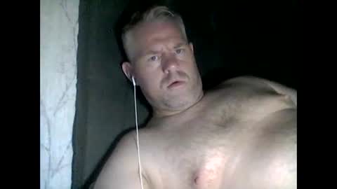 Snapshot of 81jonnyx chatting on October 3, 9:34 pm 81jonnyx online show from October 3, 9:34 pm