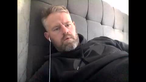 81jonnyx online show from November 19, 12:05 pm