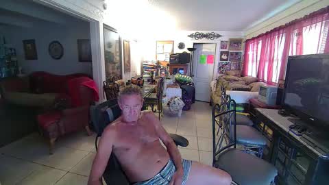 86406stud online show from December 11, 4:20 pm