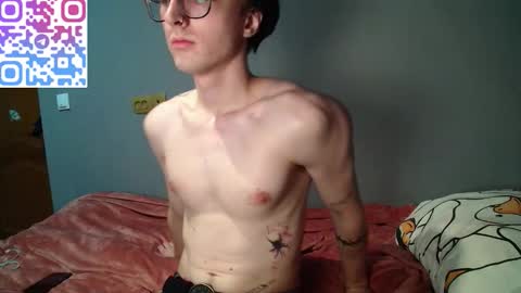 Snapshot of 8_goat chatting on October 29, 6:20 pm Phillip online show from October 29, 6:20 pm