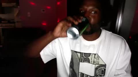 NoFaceNoCase online show from April 6, 6:42 pm