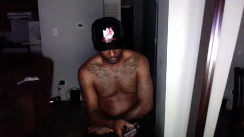 NoFaceNoCase online show from April 14, 5:13 am