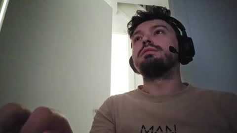 8inchdude93 online show from April 18, 6:39 am