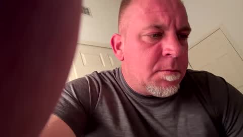 Snapshot of 8inchxplosion chatting on January 17, 6:04 am 8inchxplosion online show from January 17, 6:04 am