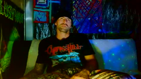 EvelDicknievel1 online show from October 19, 11:00 am