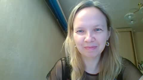 Snapshot of 8kris chatting on November 18, 12:31 pm 8kris online show from November 18, 12:31 pm