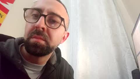 Snapshot of 90gonzalo chatting on February 23, 10:51 pm 90gonzalo online show from February 23, 10:51 pm