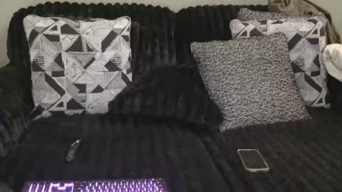 90sNaughtyCouple online show from April 29, 10:05 pm