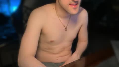 Snapshot of 91stefisexy91 chatting on March 13, 9:43 pm 91stefisexy91 online show from March 13, 9:43 pm