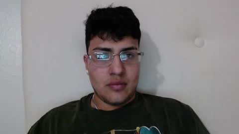 Snapshot of 99_butterfly_boy99 chatting on January 17, 3:12 am Butterfly boy online show from January 17, 3:12 am