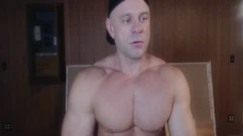 9 fat inches online show from July 18, 3:33 am